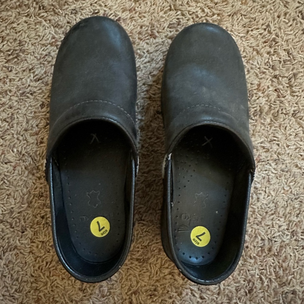 Dansko clogs - Picture 3 of 4